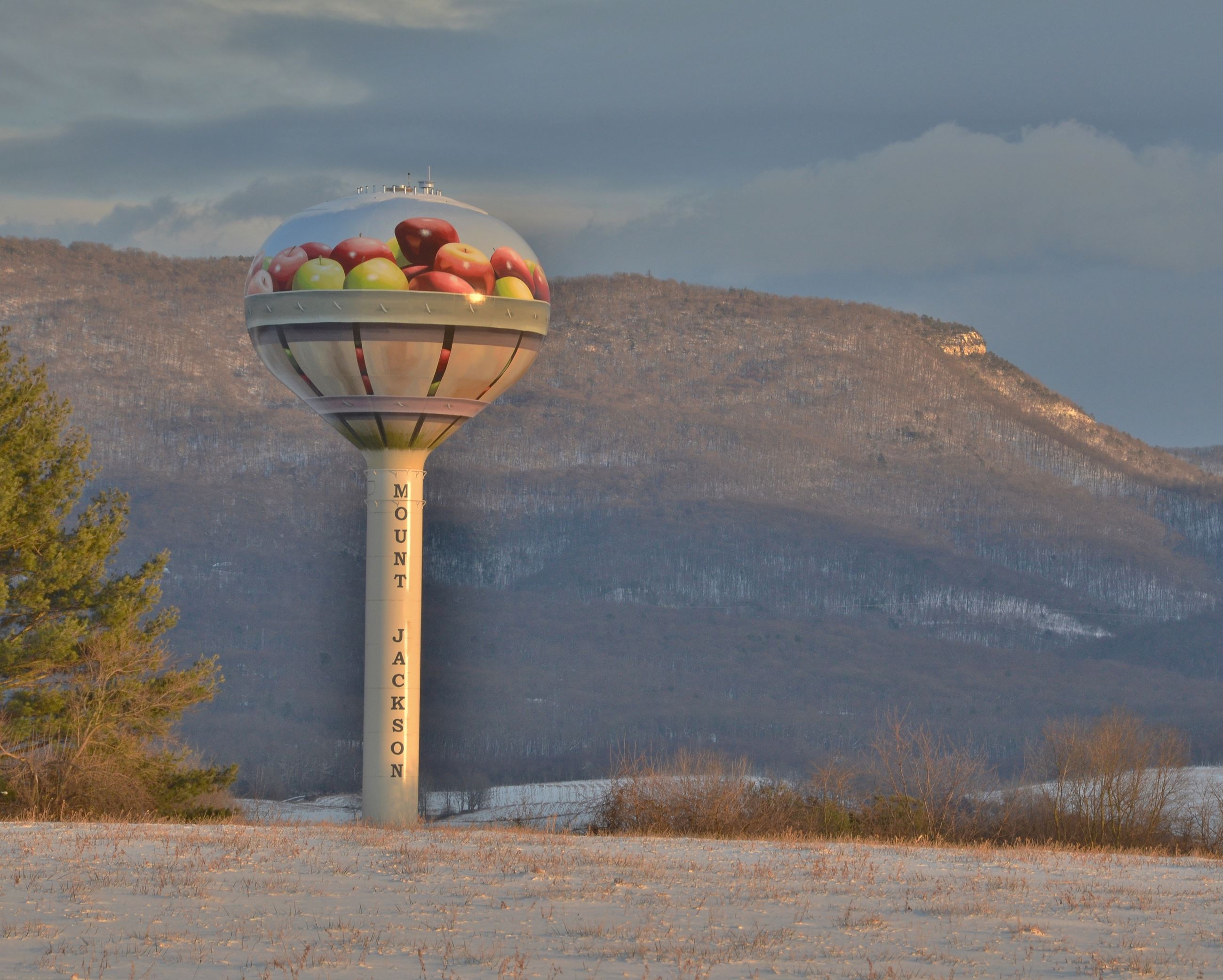 Mount Jackson (Image)